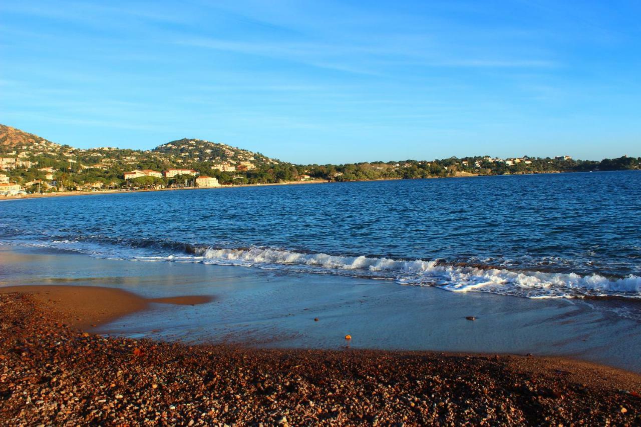 Appartement Villa Lazio Saint-Raphael  Bagian luar foto